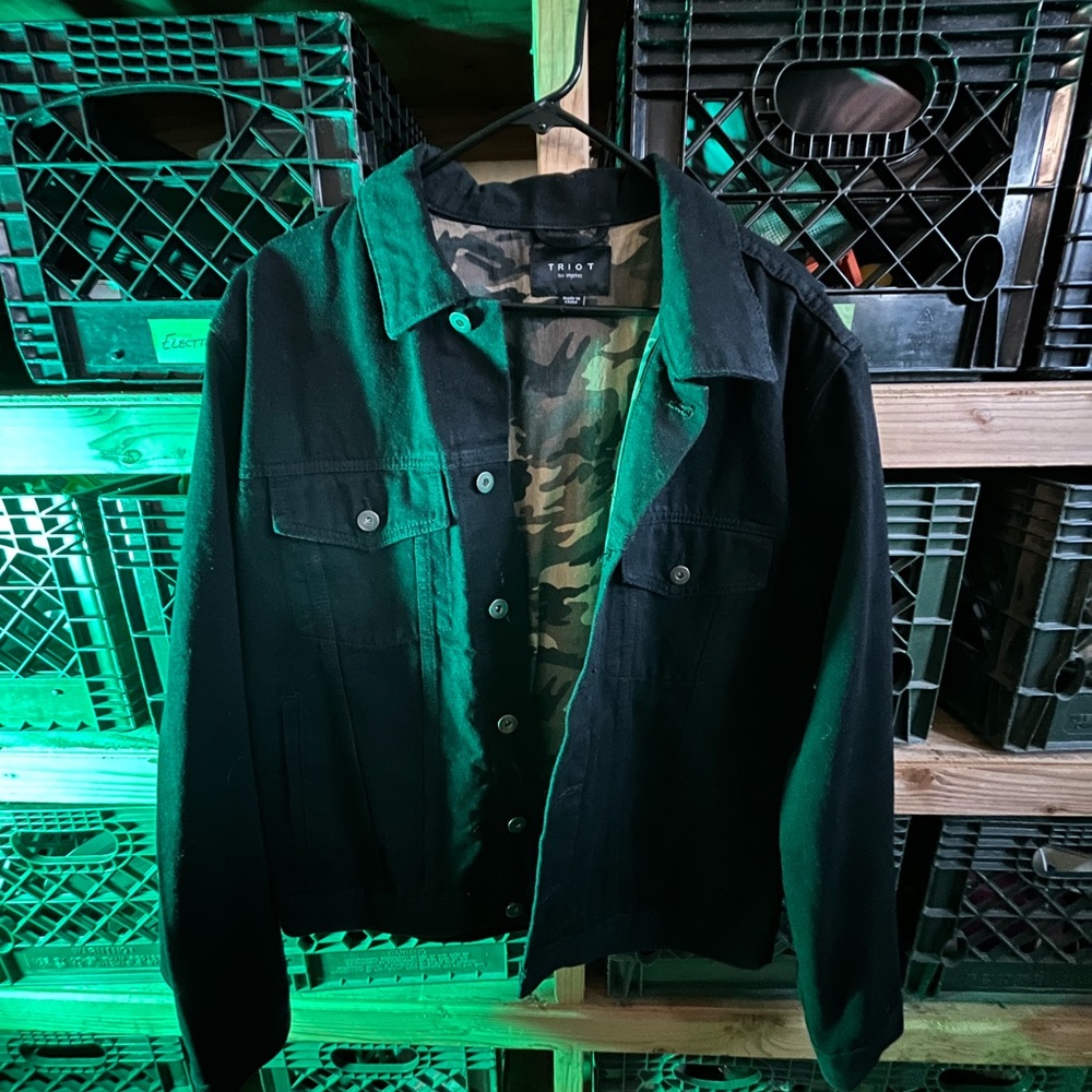 Jacket Triot